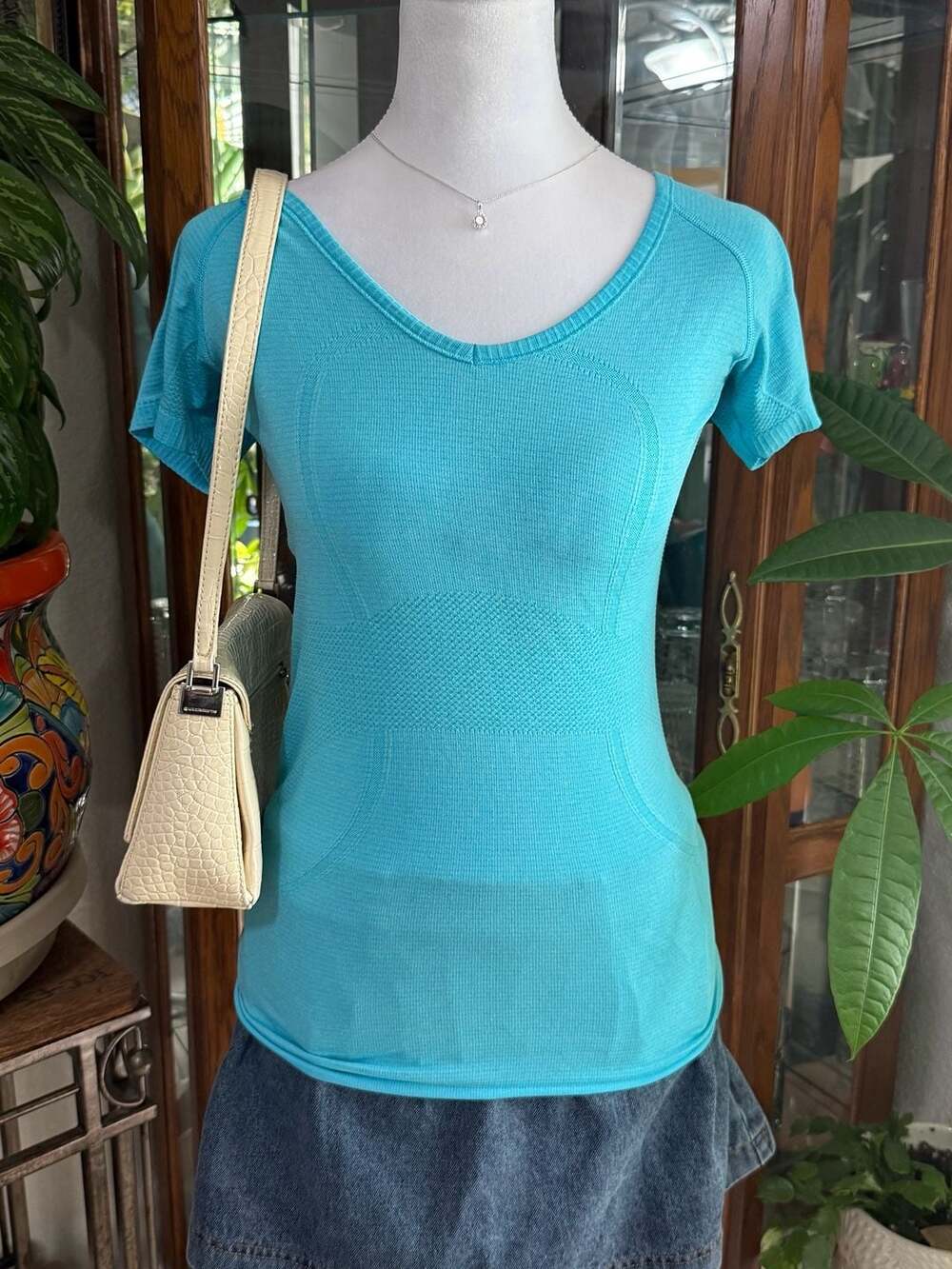 Lululemon Swiftly Tech Short Sleeve V-Neck Shirt